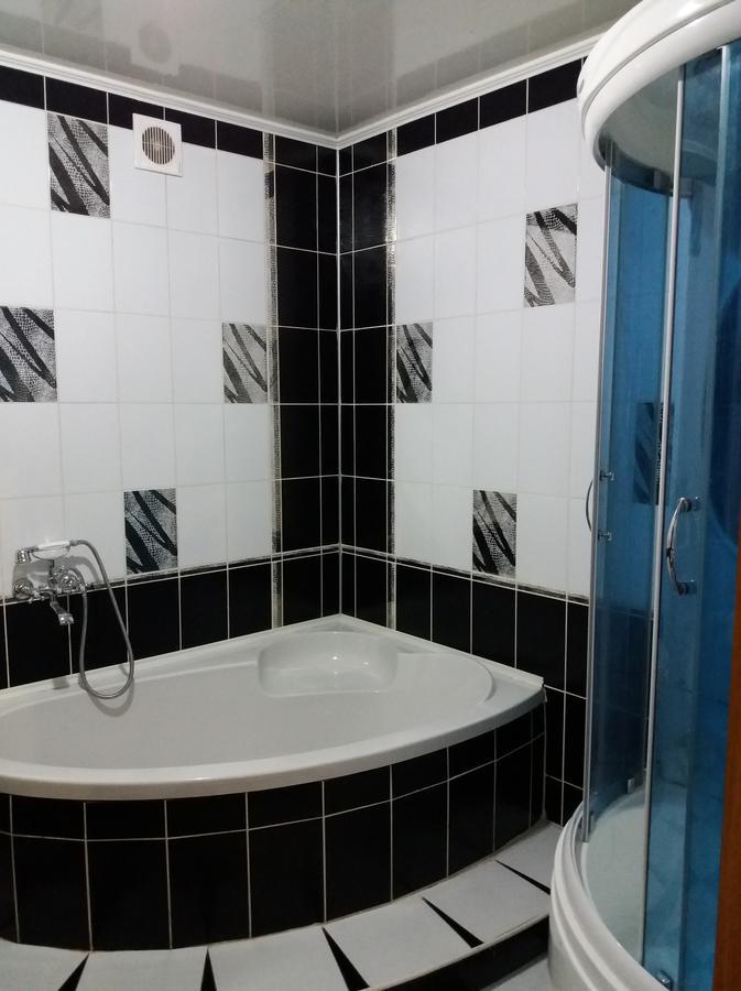 3-К Квартира Apartamento Ivano-Frankivsk Exterior foto